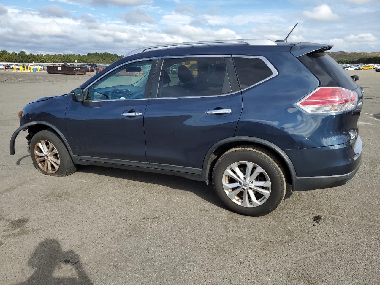 KNMAT2MV5GP733191 2016 NISSAN ROGUE - Image 2