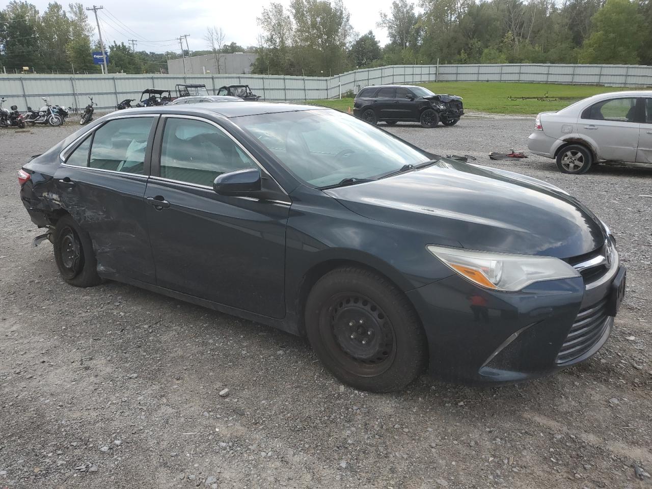 2015 Toyota Camry Le VIN: 4T4BF1FK3FR490166 Lot: 70415574