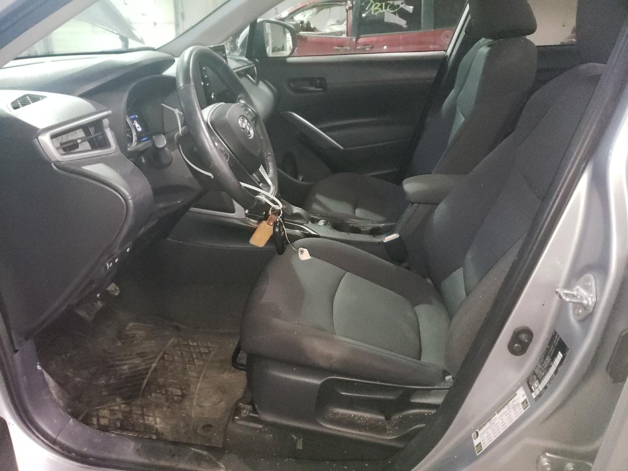 7MUBAABG7NV043329 2022 Toyota Corolla Cross Le