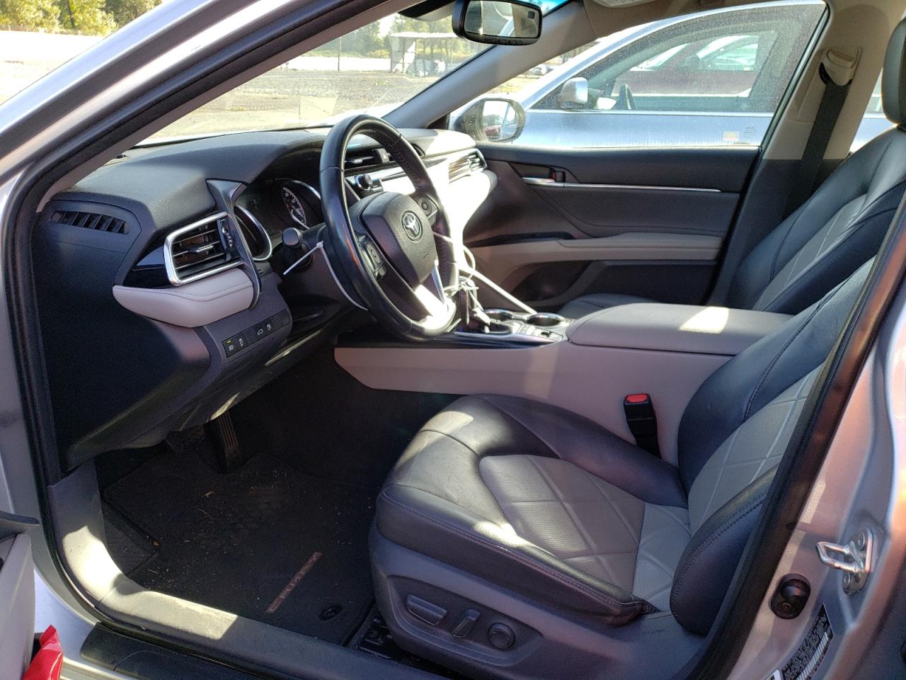 2018 Toyota Camry - Image 7