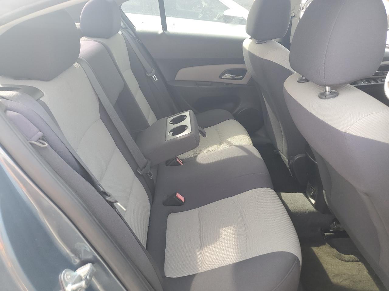 2012 Chevrolet Cruze - Image 10