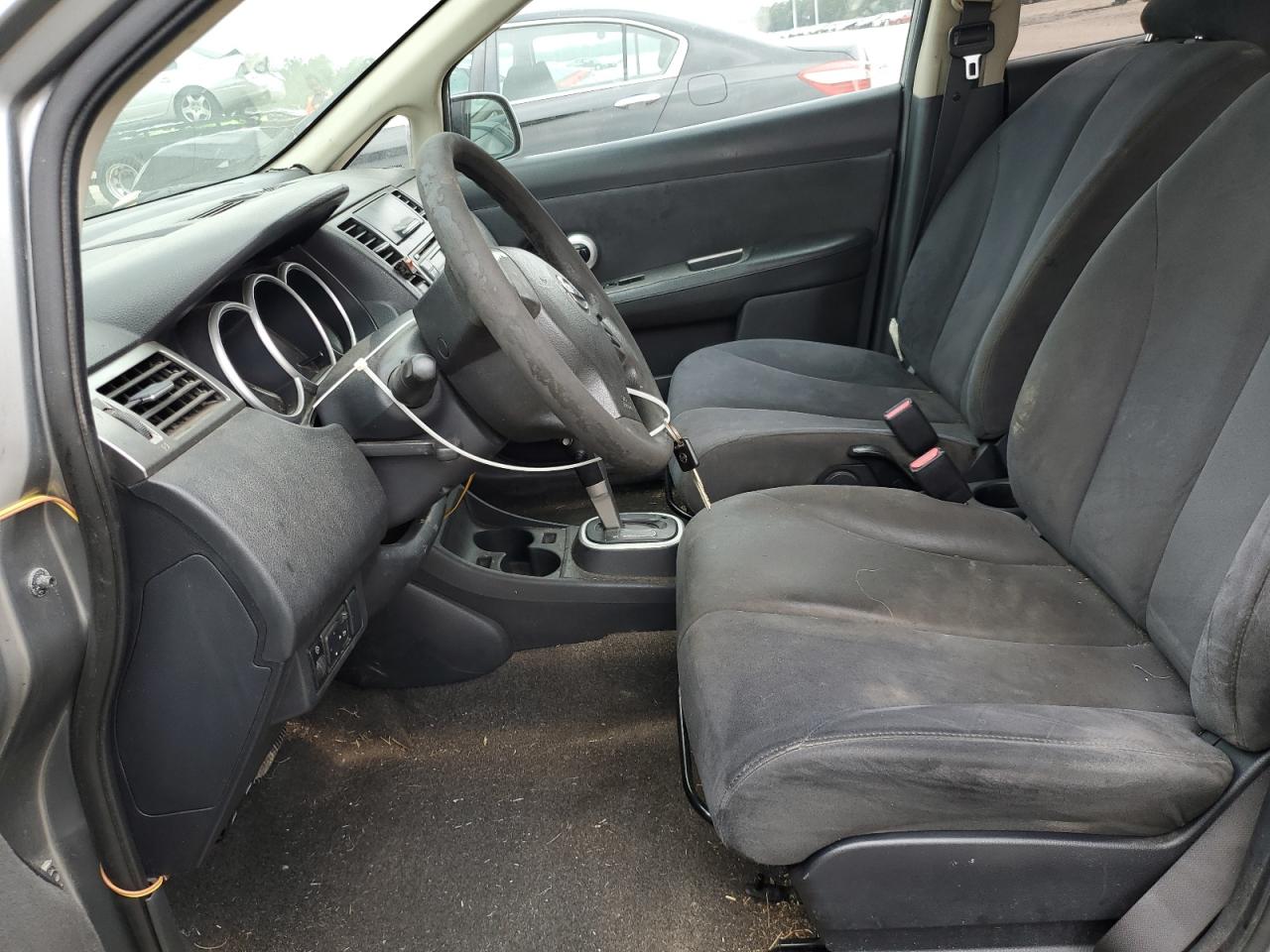 3N1BC13E49L390665 2009 Nissan Versa S