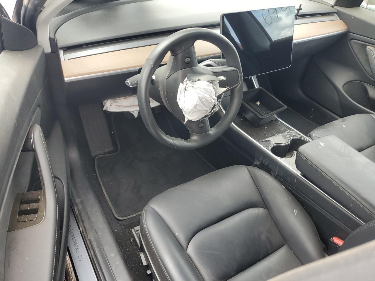 5YJ3E1EA1JF078442 2018 Tesla Model 3