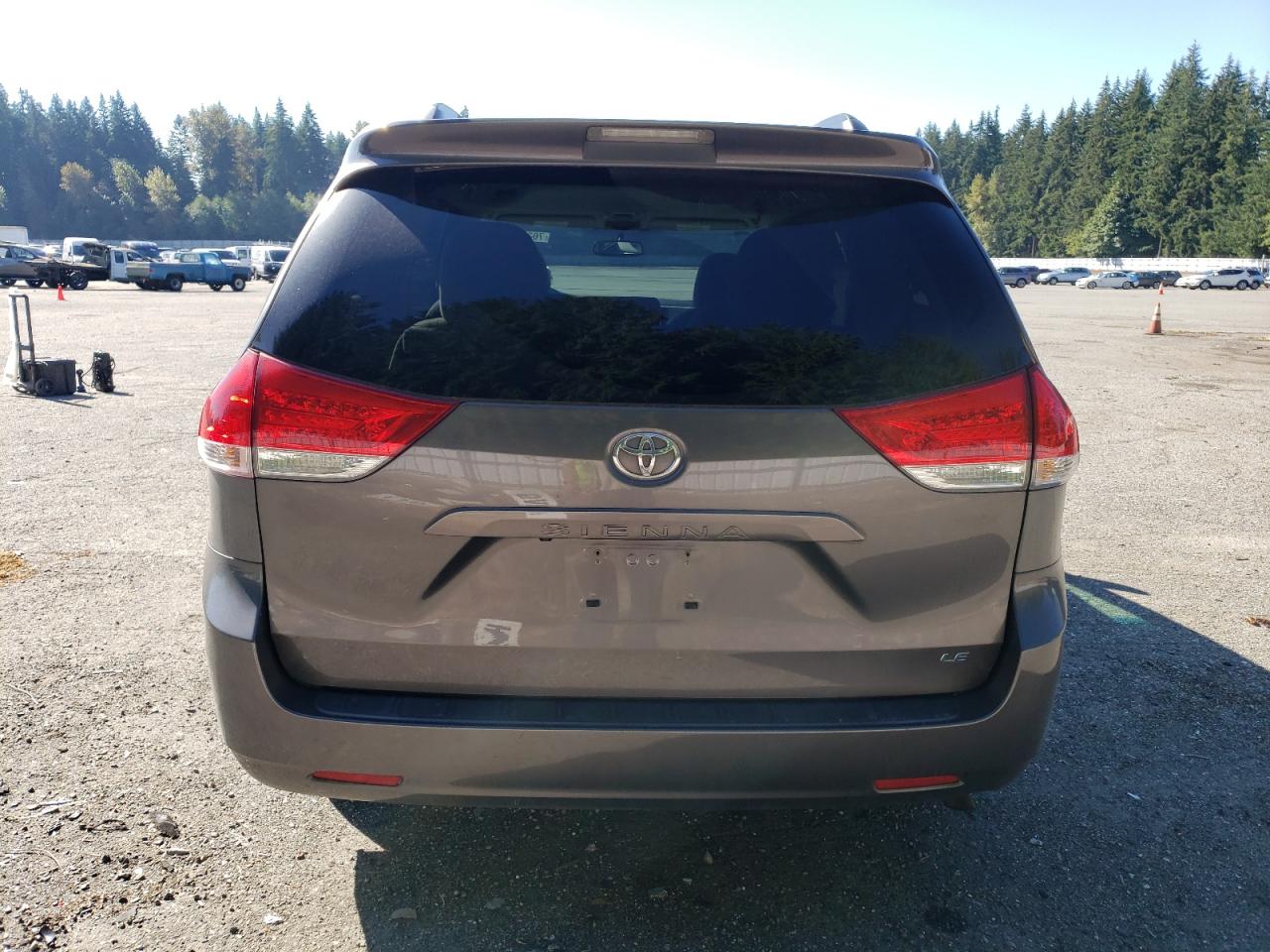 5TDKA3DC3CS009658 2012 Toyota Sienna Base