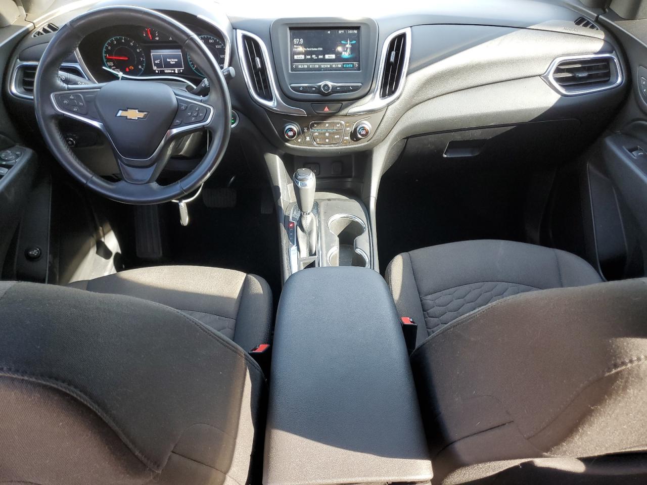 2GNAXSEV0J6210842 2018 Chevrolet Equinox Lt