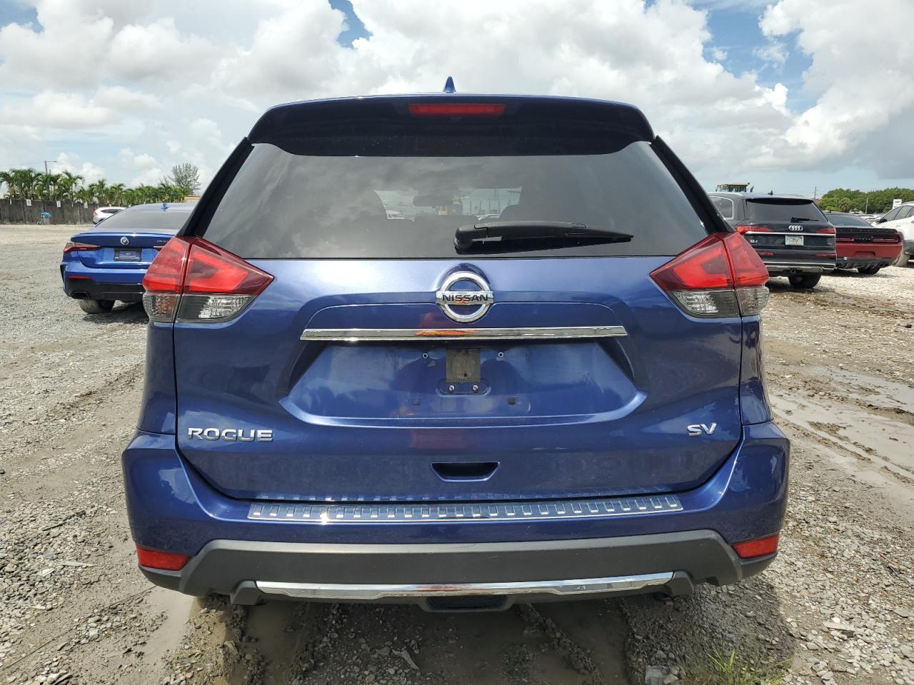 2017 Nissan Rogue S VIN: JN8AT2MT4HW150850 Lot: 70075374