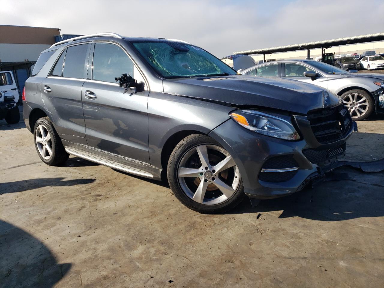 VIN 4JGDA5HB4GA672340 2016 MERCEDES-BENZ GLE-CLASS no.4