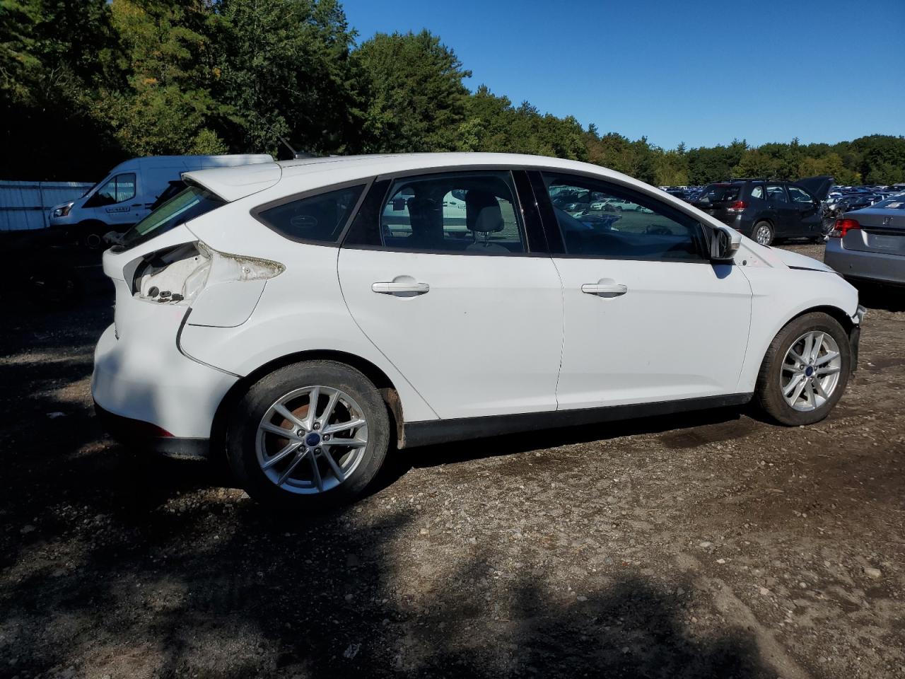 VIN 1FADP3K26GL327658 2016 FORD FOCUS no.3