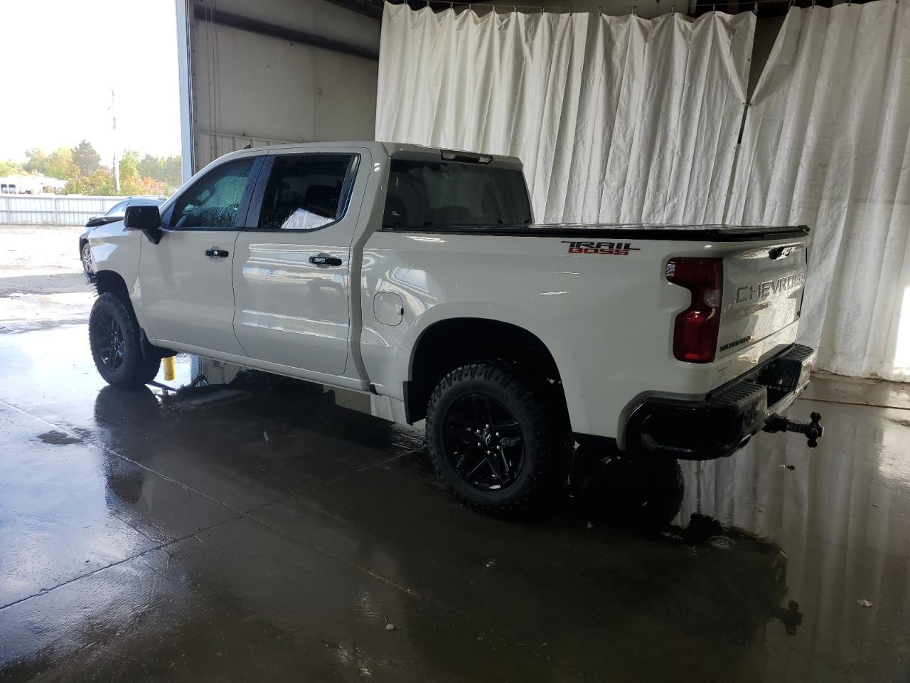 2022 Chevrolet Silverado - Image 2