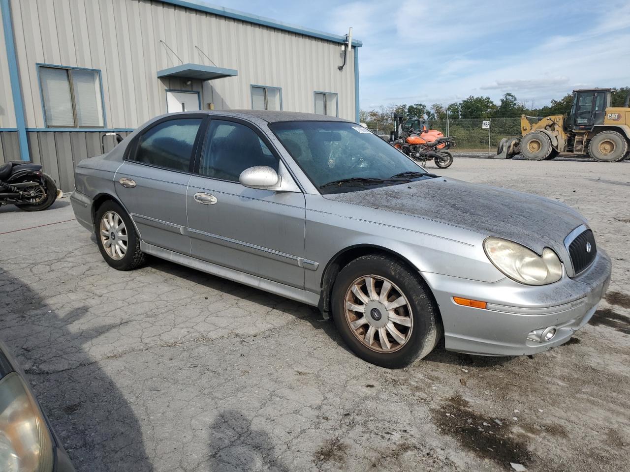 2003 Hyundai Sonata - Image 4