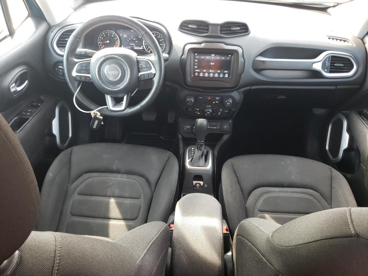 ZACNJDBB1MPM25071 2021 Jeep Renegade Latitude