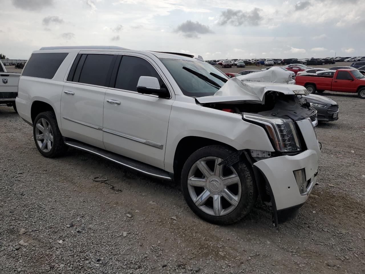 1GYS3HKJ3JR173779 2018 Cadillac Escalade Esv Luxury