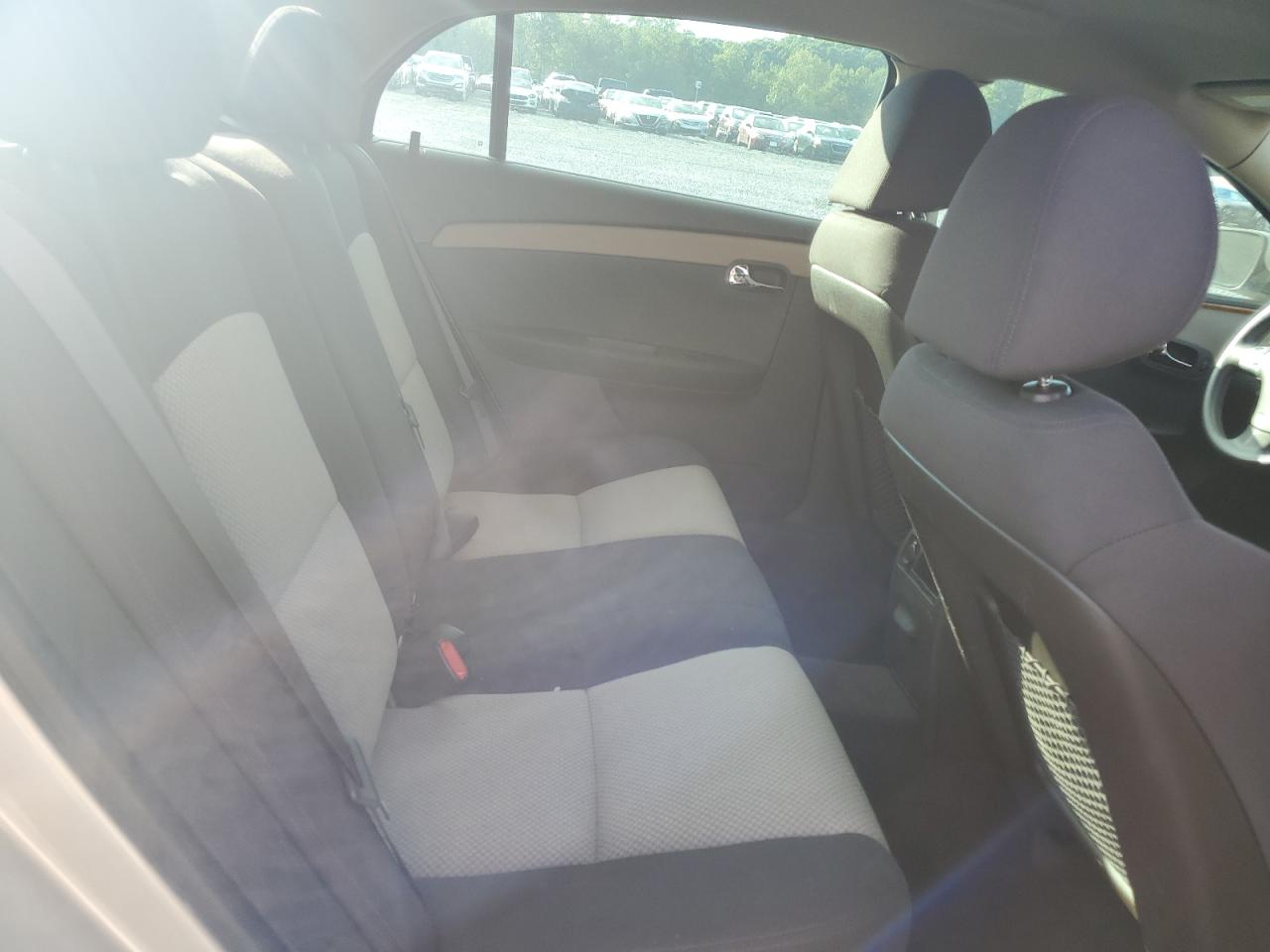2010 Chevrolet Malibu - Image 10