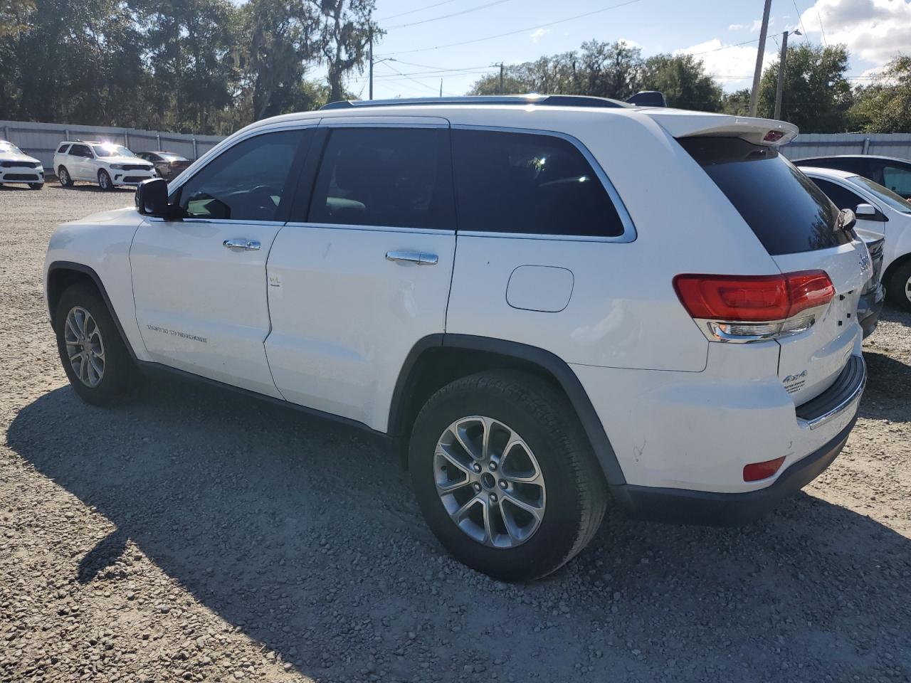 2015 Jeep Grand Cherokee - Image 2