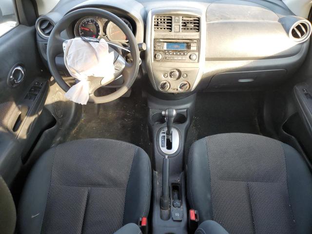  NISSAN VERSA 2015 Srebrny