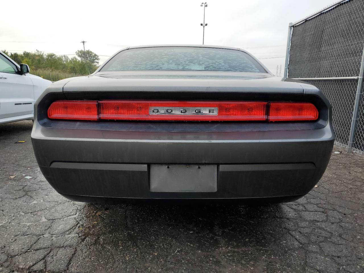 2B3CJ4DV6AH166772 2010 Dodge Challenger Se