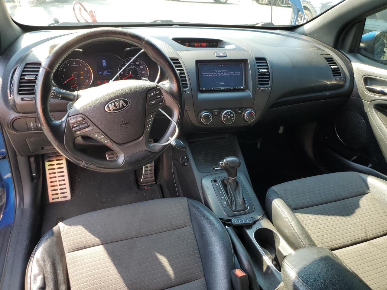 KNAFZ6A34F5270207 2015 Kia Forte Sx