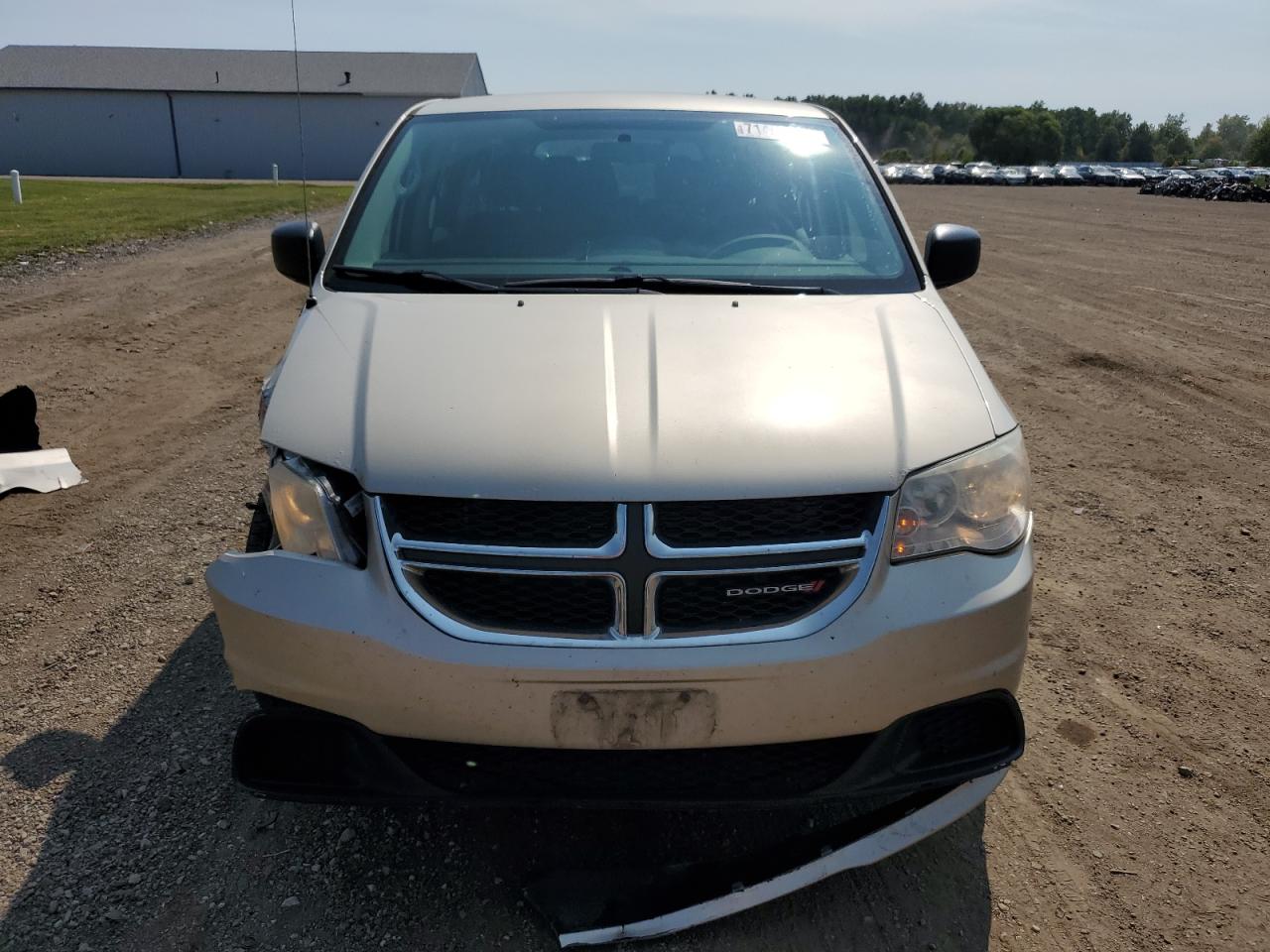 2C4RDGBG2ER268561 2014 Dodge Grand Caravan Se