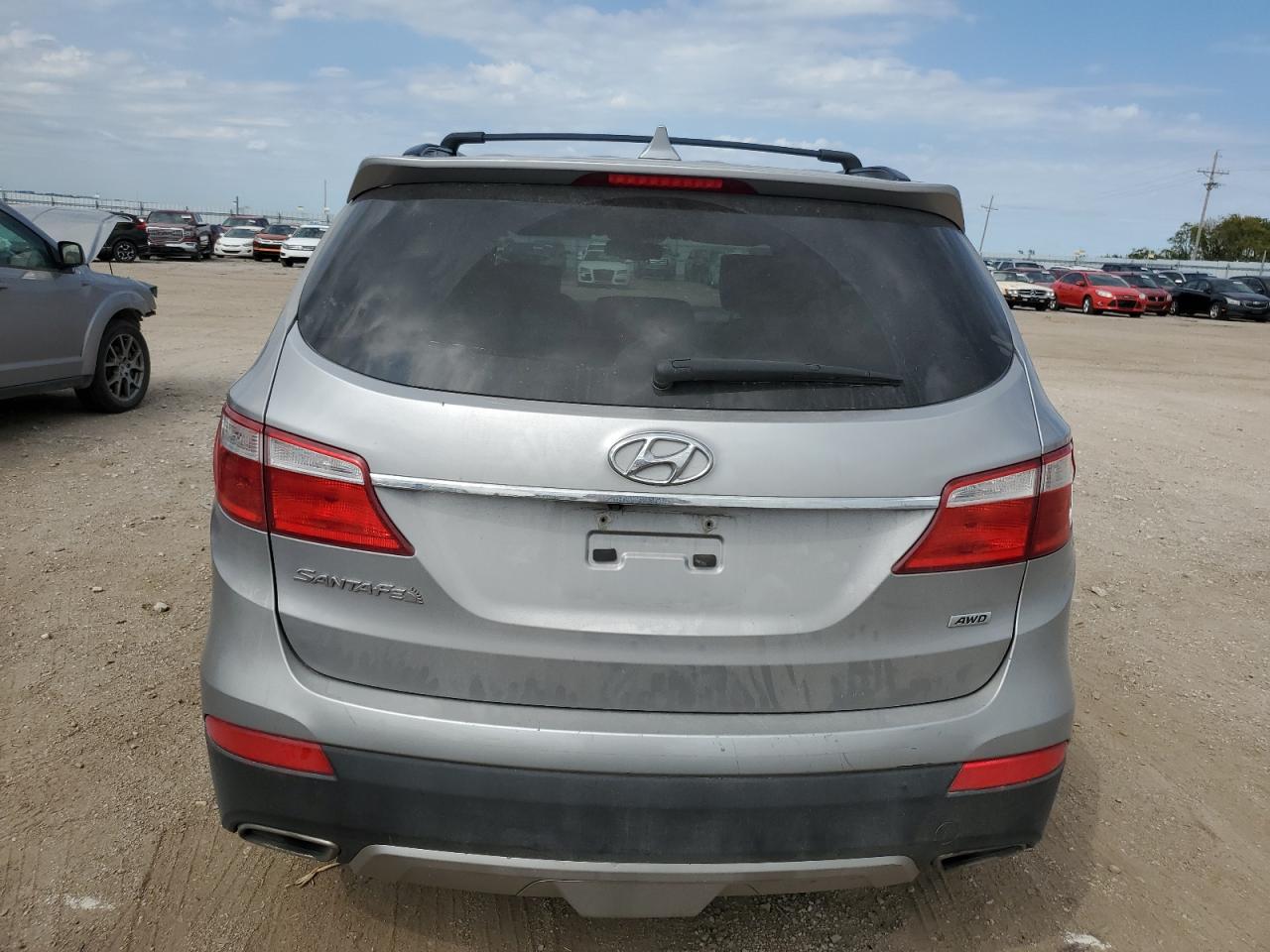 2016 Hyundai Santa Fe Se VIN: KM8SMDHF5GU135924 Lot: 70688214