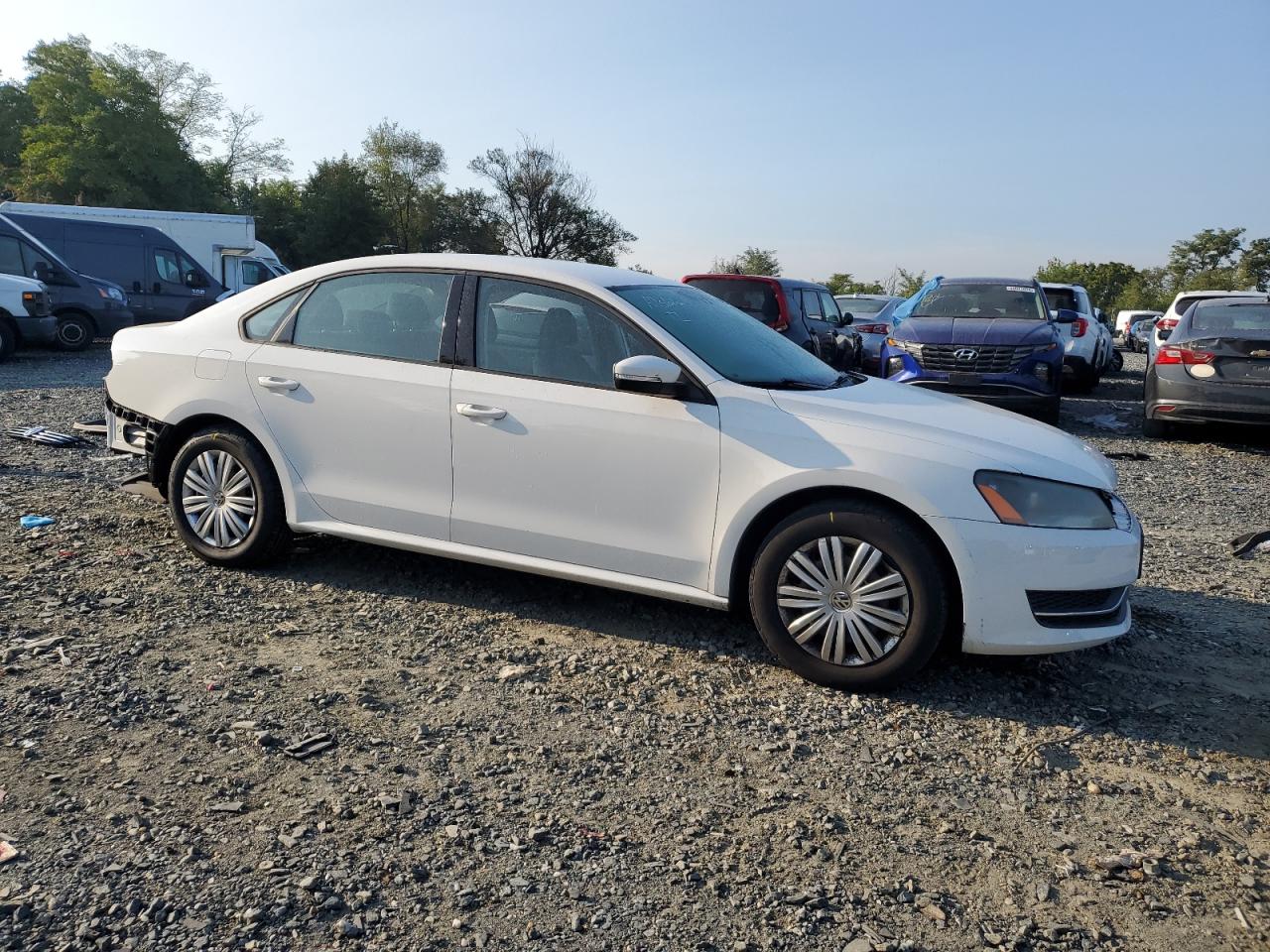 VIN 1VWAT7A3XFC005451 2015 VOLKSWAGEN PASSAT no.4