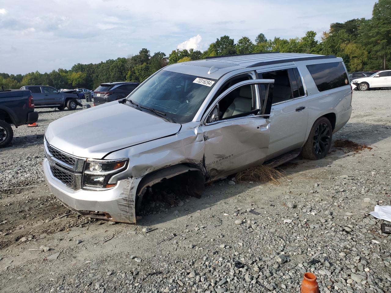 1GNSKHKCXJR307866 2018 CHEVROLET SUBURBAN - Image 1