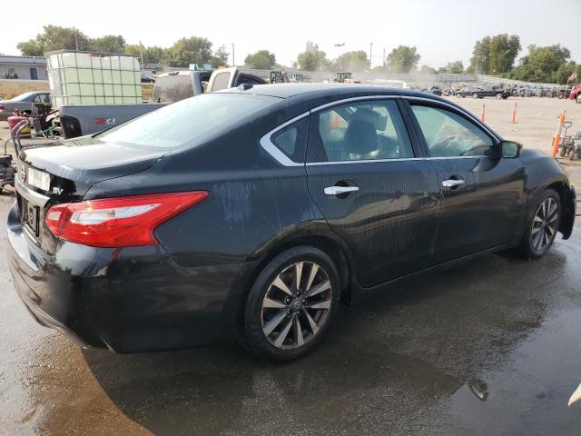  NISSAN ALTIMA 2017 Czarny