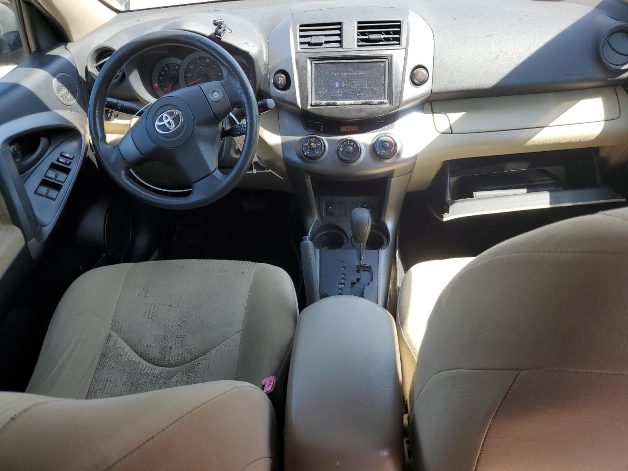 2010 Toyota RAV 4 - Image 8