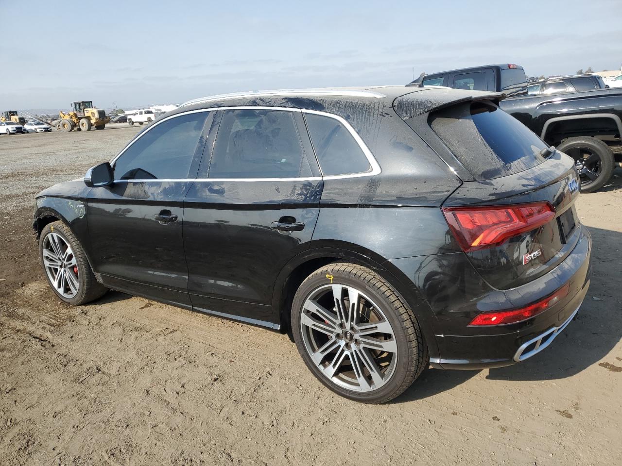 WA1C4AFY4J2117553 2018 AUDI SQ5 - Image 2