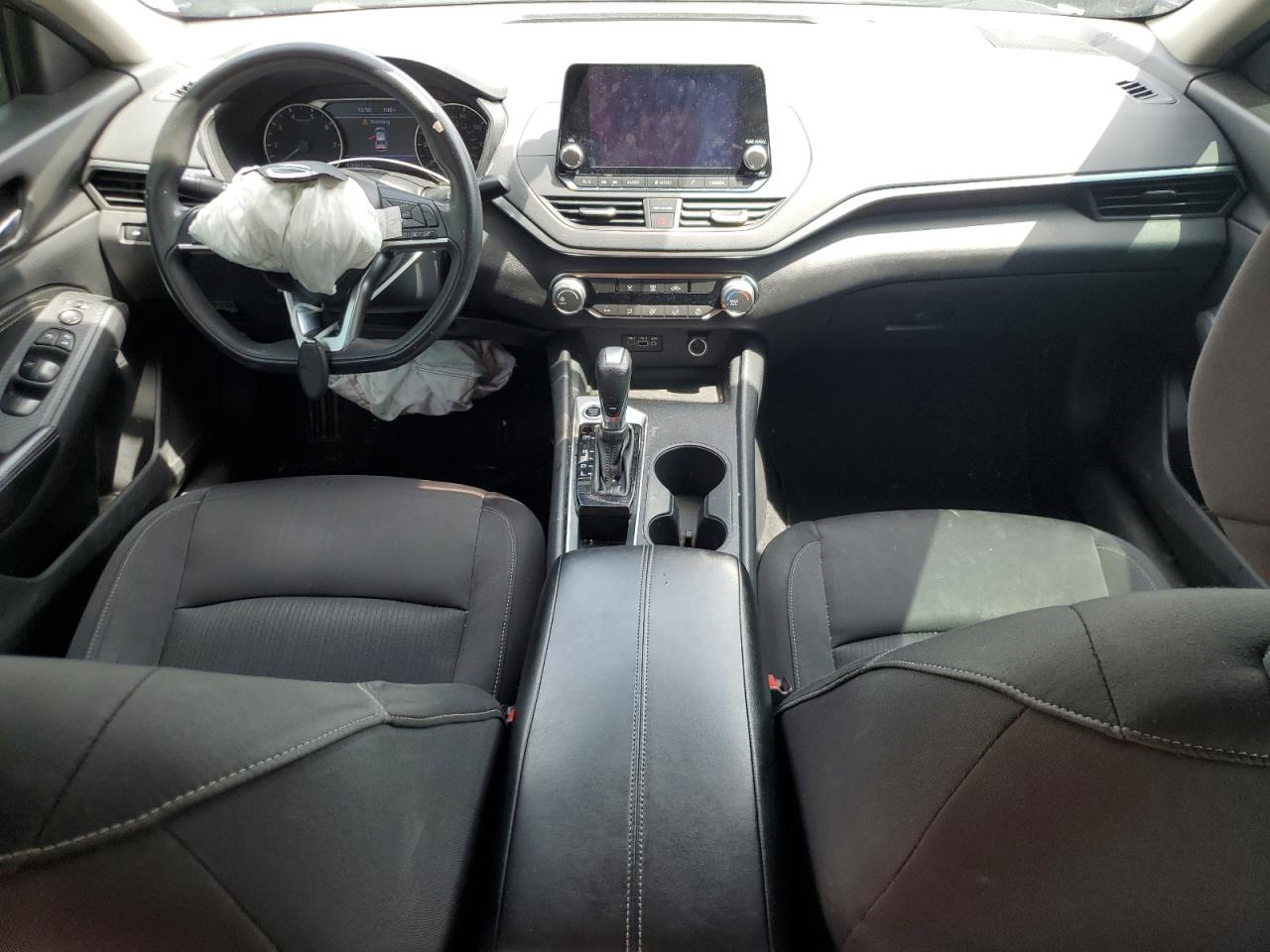 2019 Nissan Altima - Image 8