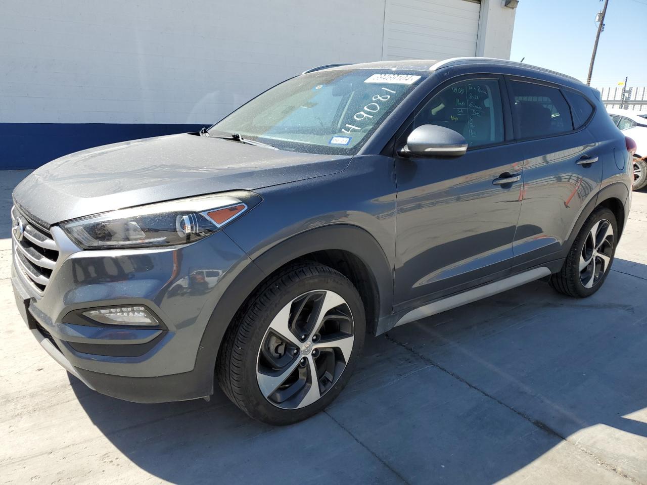 KM8J3CA27HU413384 2017 HYUNDAI TUCSON - Image 1