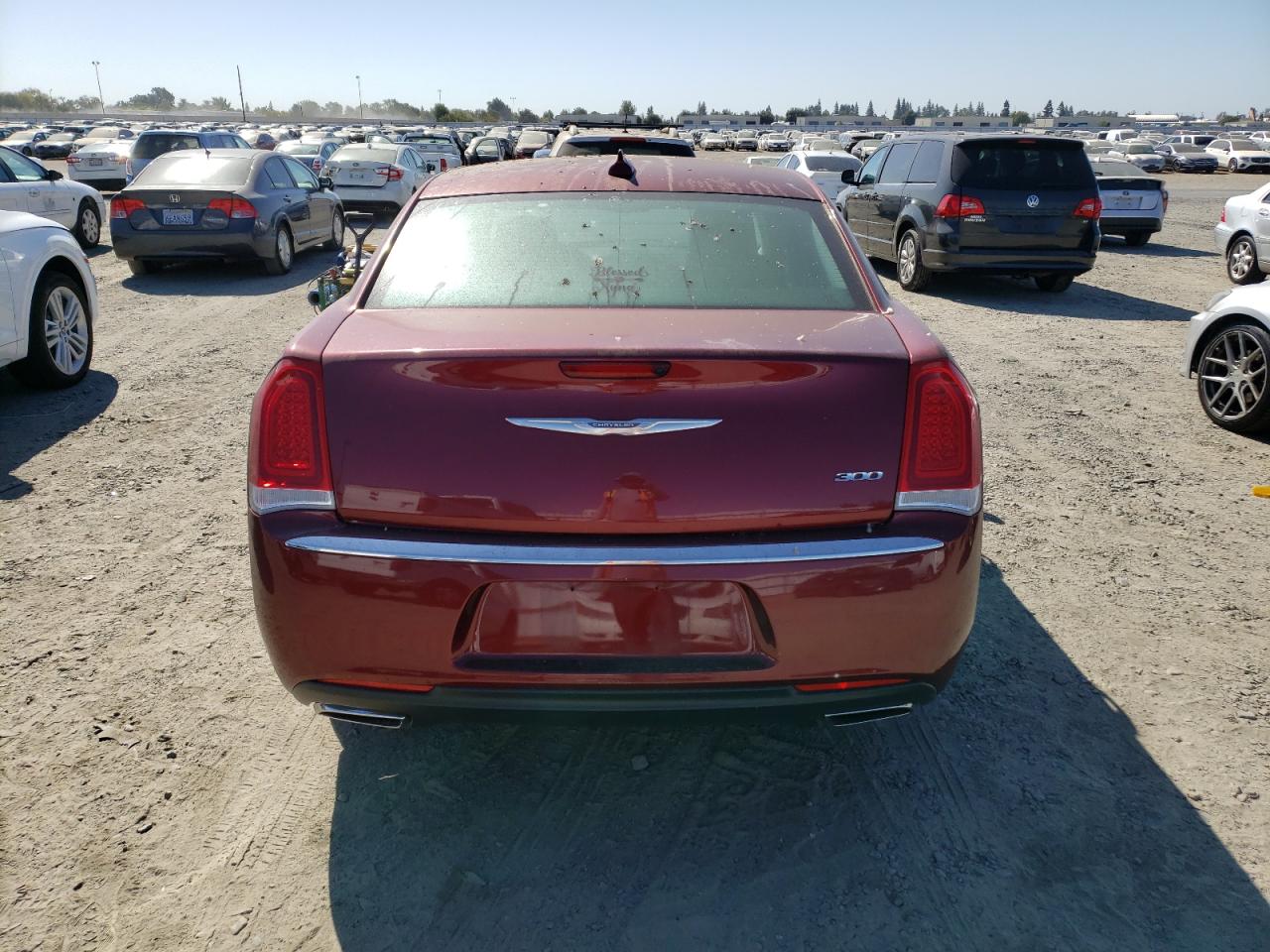 2015 Chrysler 300 Limited VIN: 2C3CCAAG3FH881744 Lot: 73573534