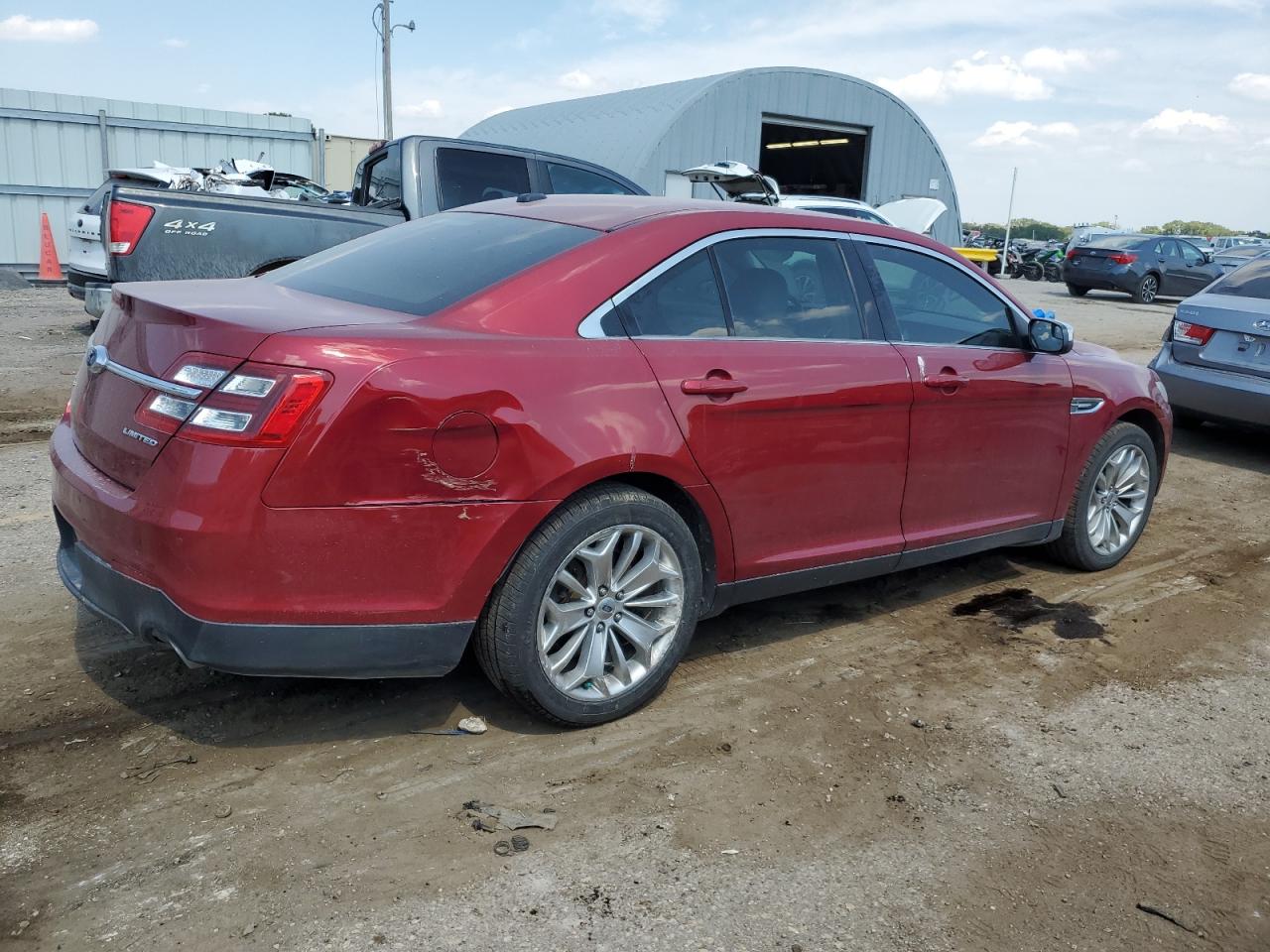 2014 Ford Taurus - Image 3