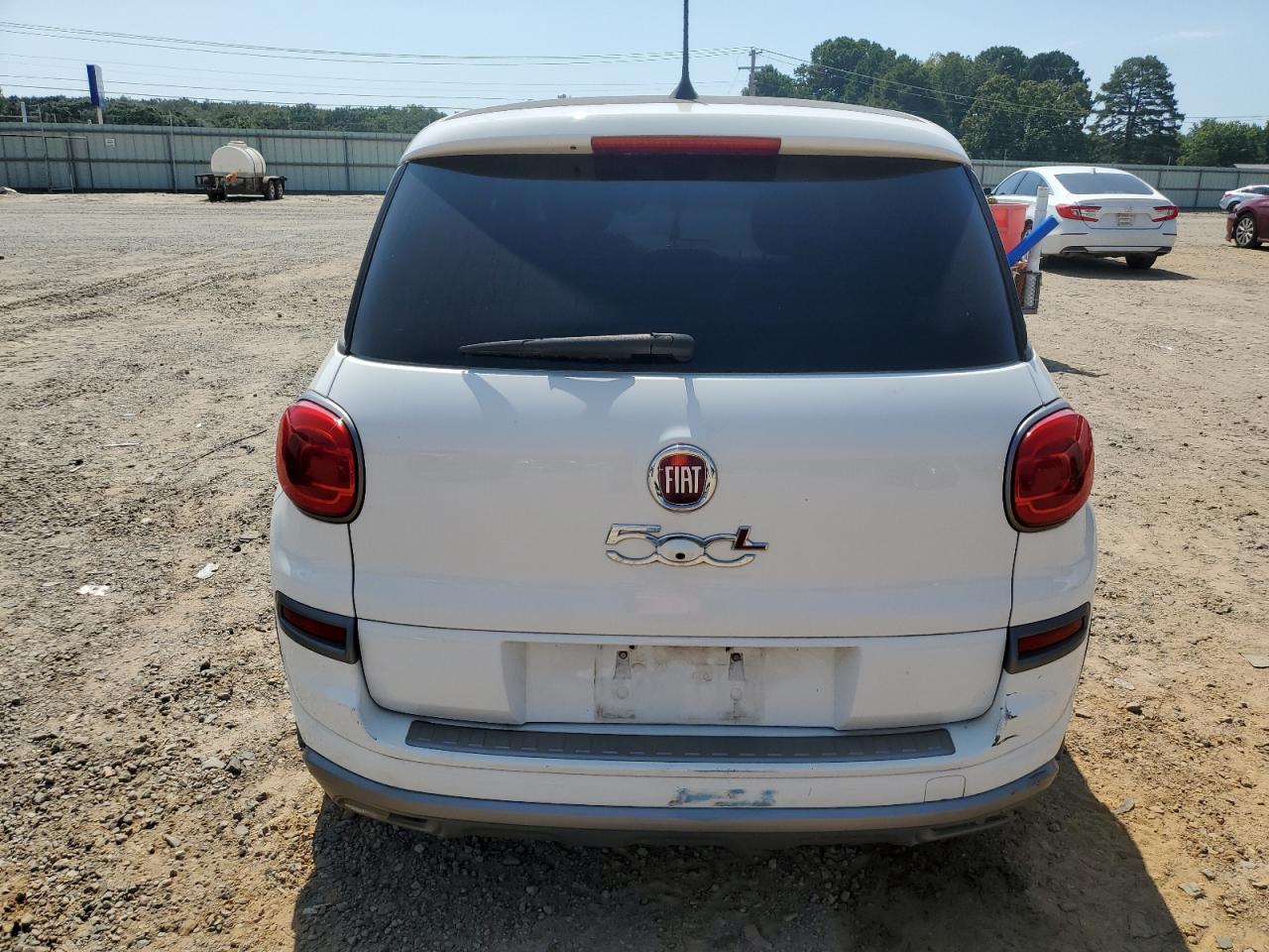 ZFBCFADH0JZ040595 2018 Fiat 500L Trekking