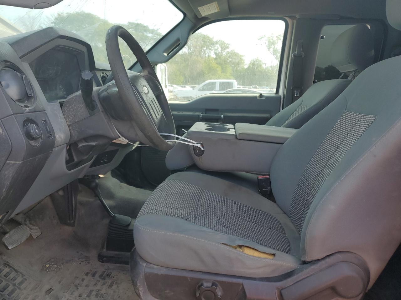 2012 Ford F250 - Image 7