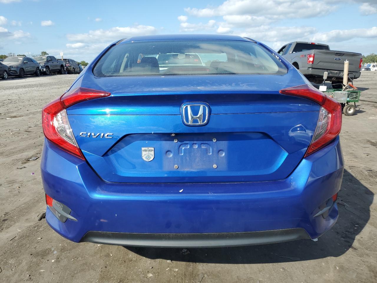 19XFC2F52HE041751 2017 Honda Civic Lx