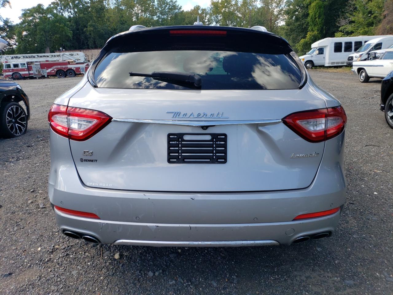 ZN661XUL8JX280661 2018 Maserati Levante Luxury