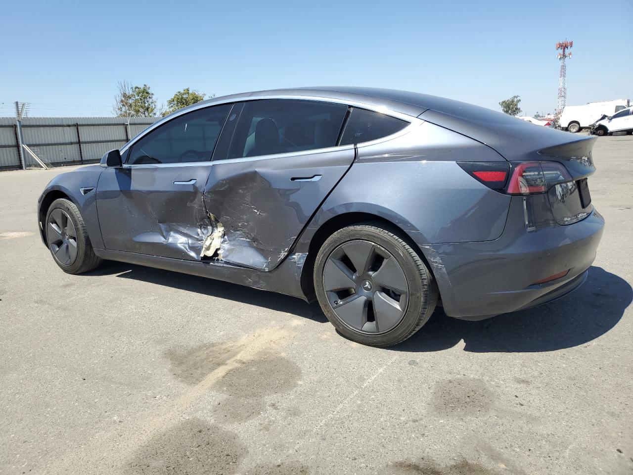 5YJ3E1EAXLF530407 2020 TESLA MODEL 3 - Image 2