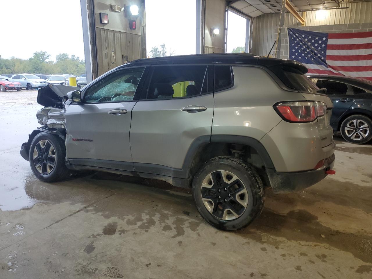 3C4NJDDB7HT646236 2017 JEEP COMPASS - Image 2