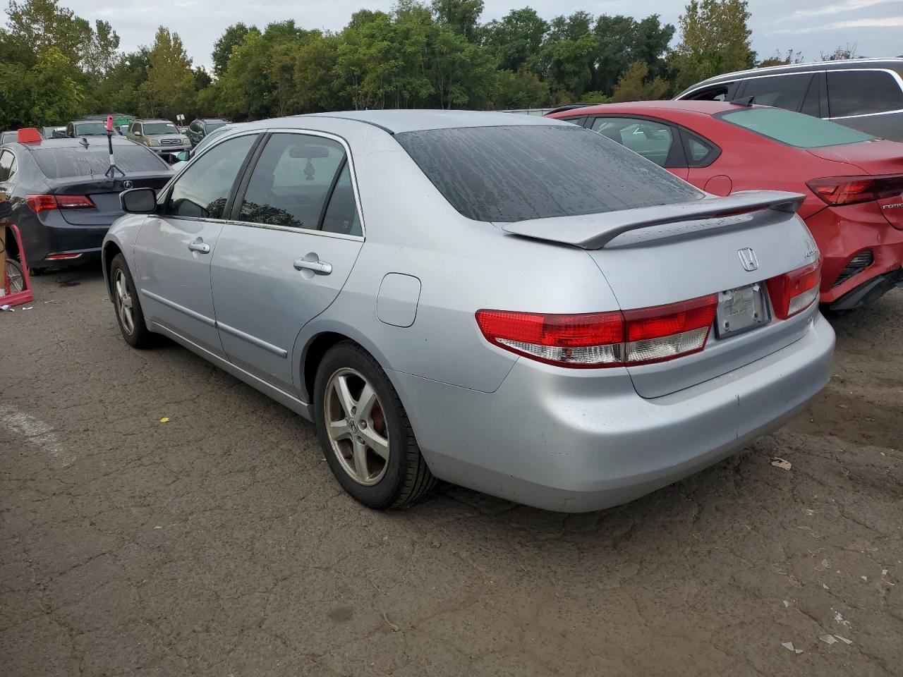 2003 Honda Accord - Image 2