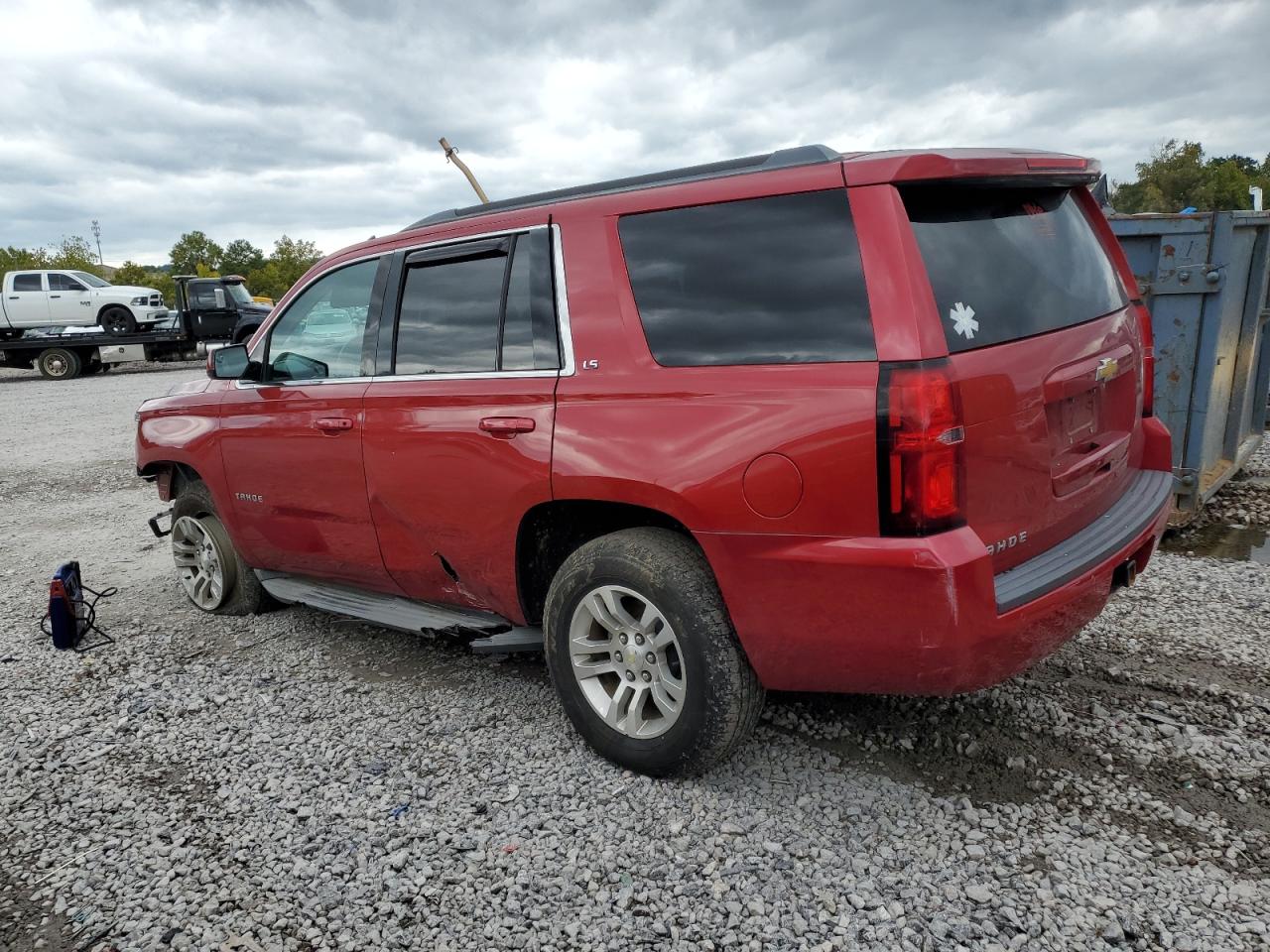 1GNSKAKC8FR207103 2015 CHEVROLET TAHOE - Image 2