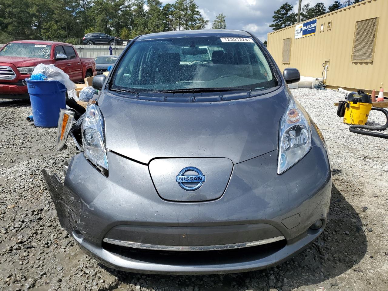 1N4AZ0CP7FC332727 2015 Nissan Leaf S