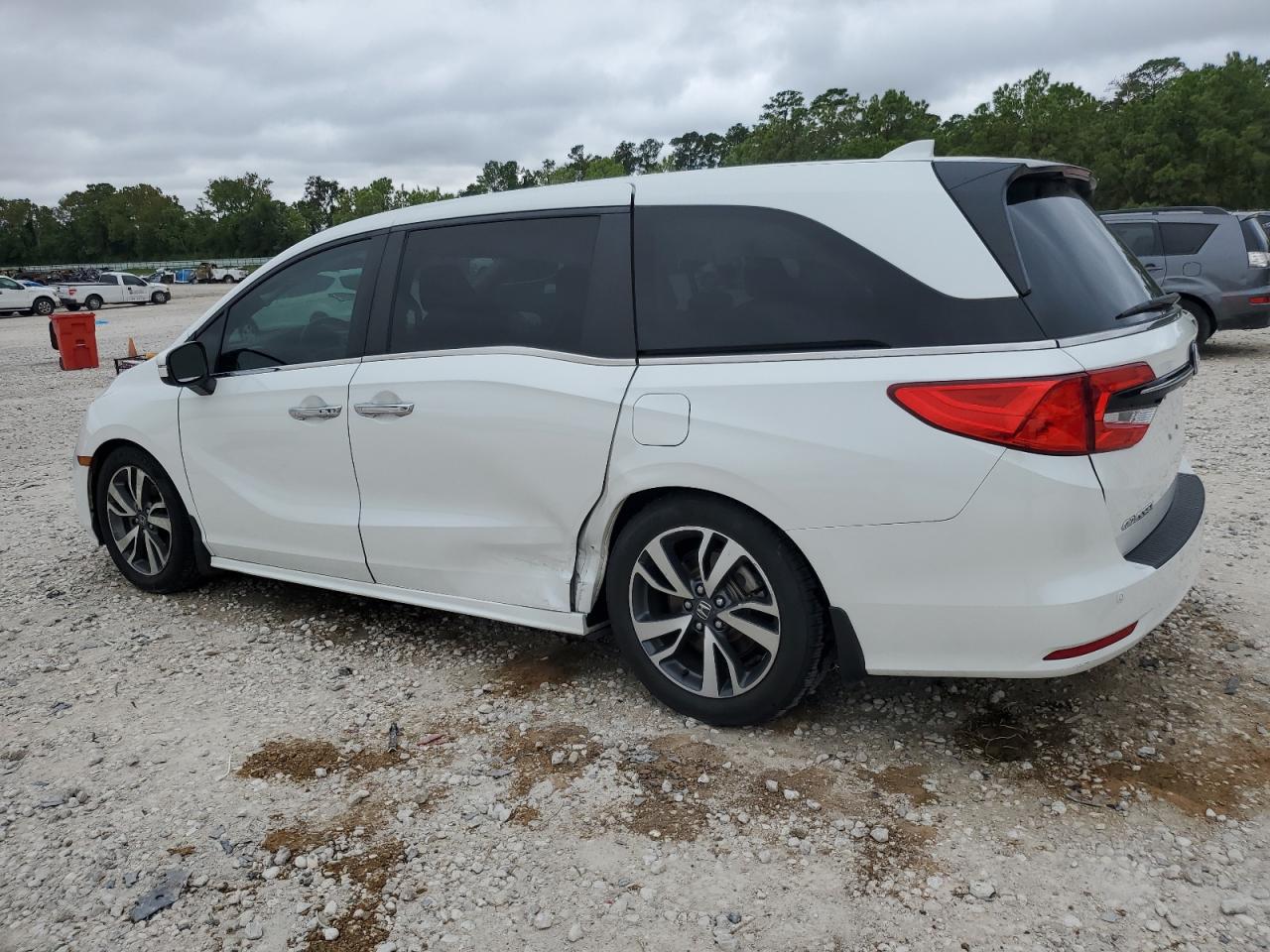 2021 Honda Odyssey - Image 2