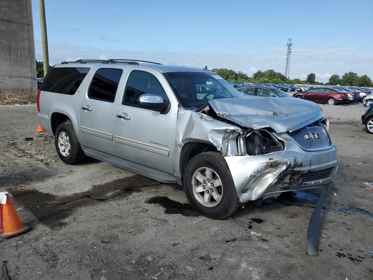 2013 GMC Yukon - Image 4
