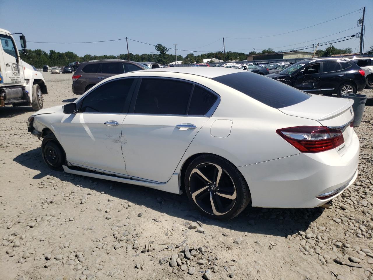 1HGCR2F67GA222888 2016 HONDA ACCORD - Image 2