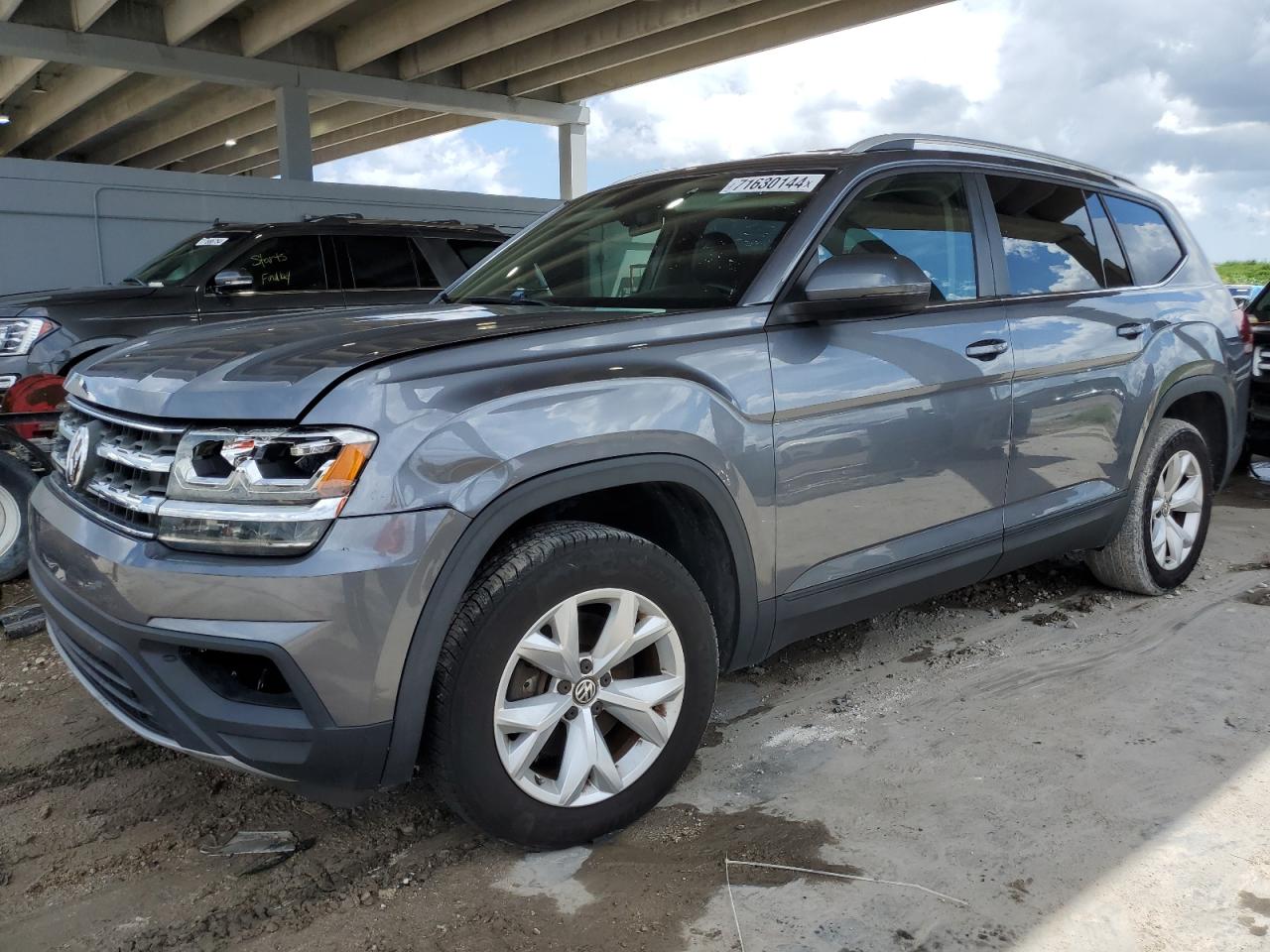 1V2CP2CA8JC593761 2018 VOLKSWAGEN ATLAS - Image 1