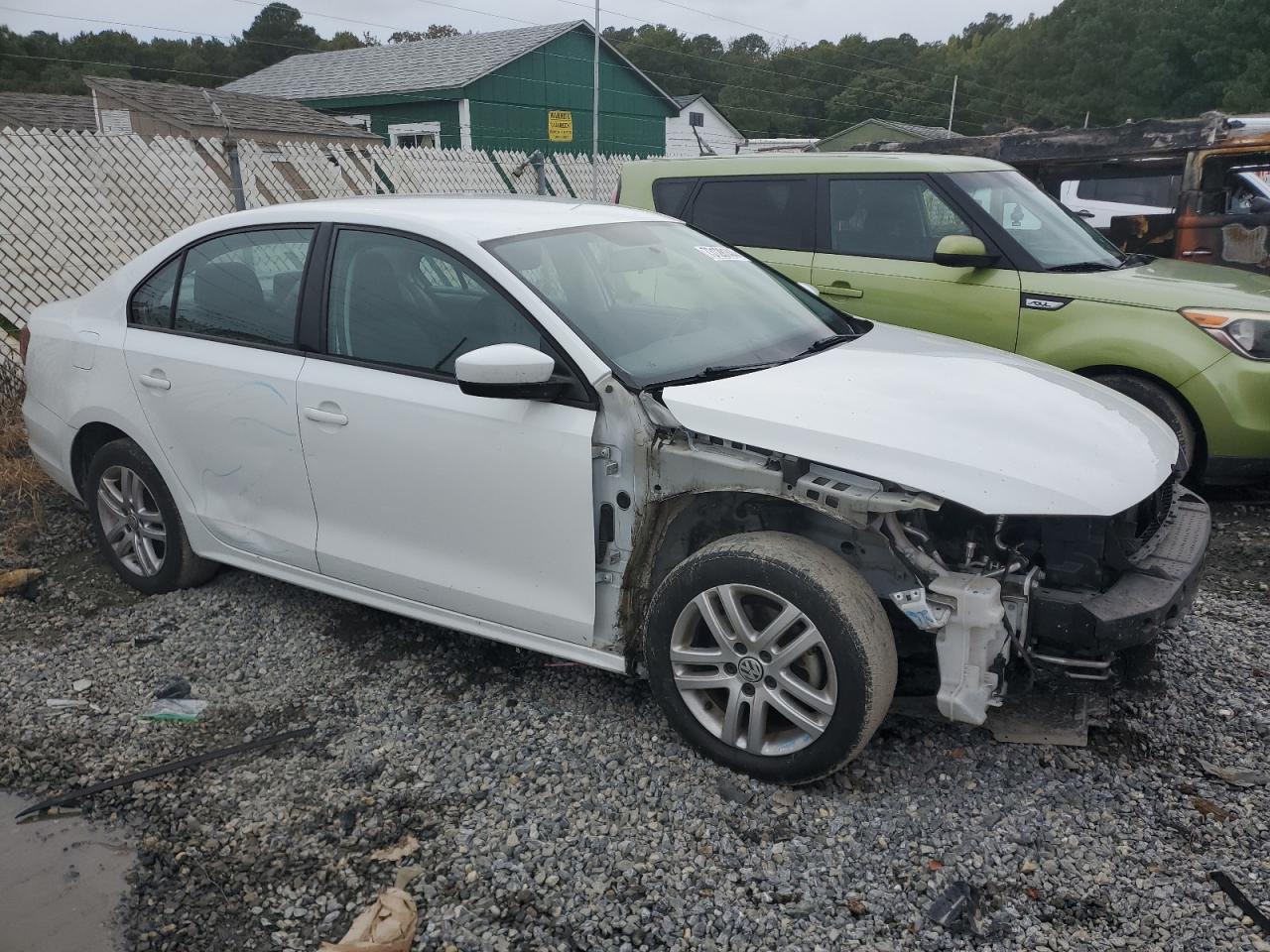 2018 Volkswagen Jetta - Image 4