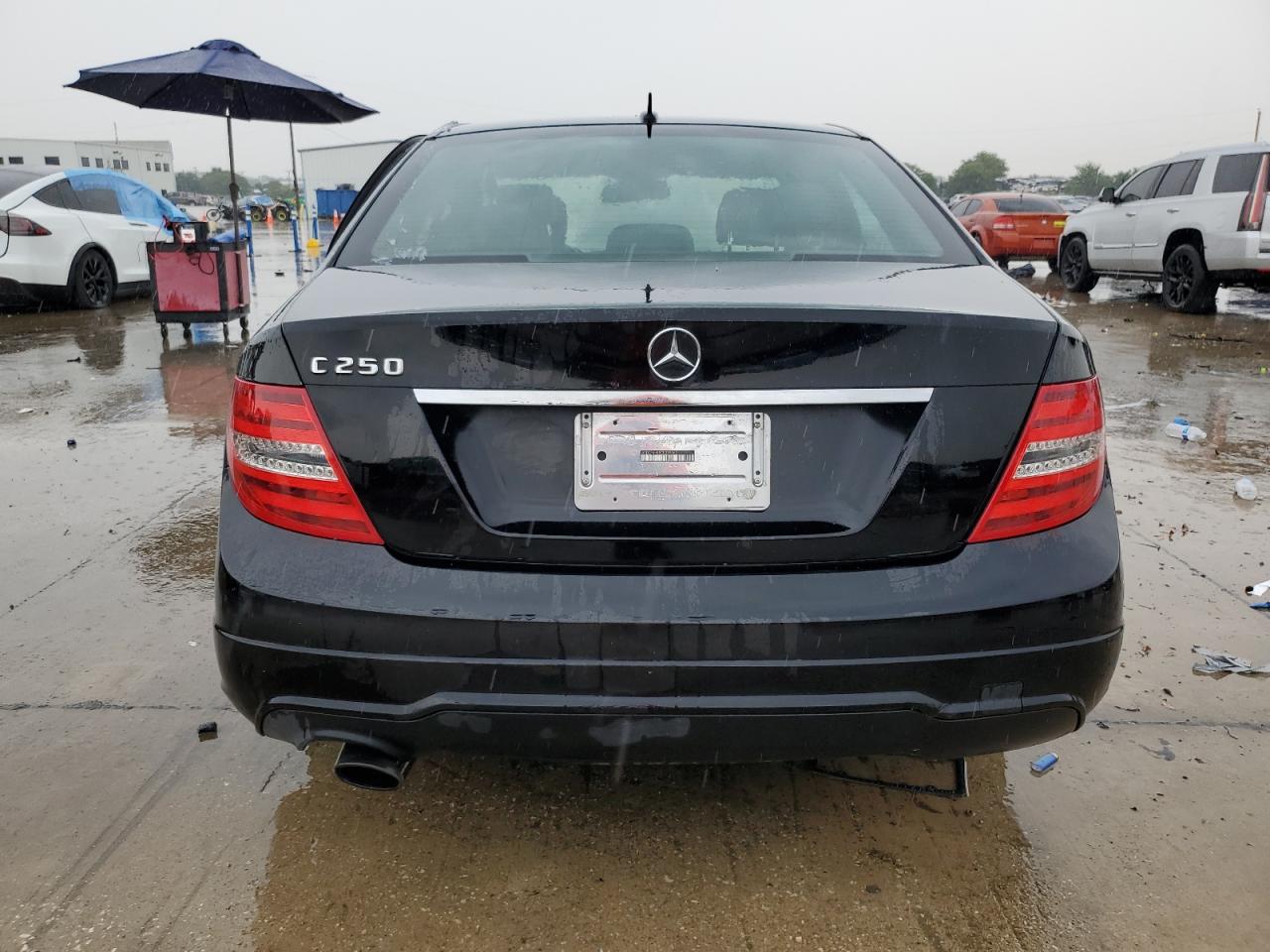 2012 Mercedes-Benz C 250 VIN: WDDGF4HB9CR239062 Lot: 69787924