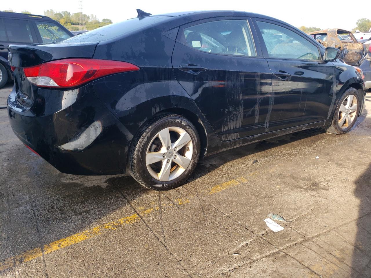 VIN KMHDH4AE7DU881799 2013 HYUNDAI ELANTRA no.3