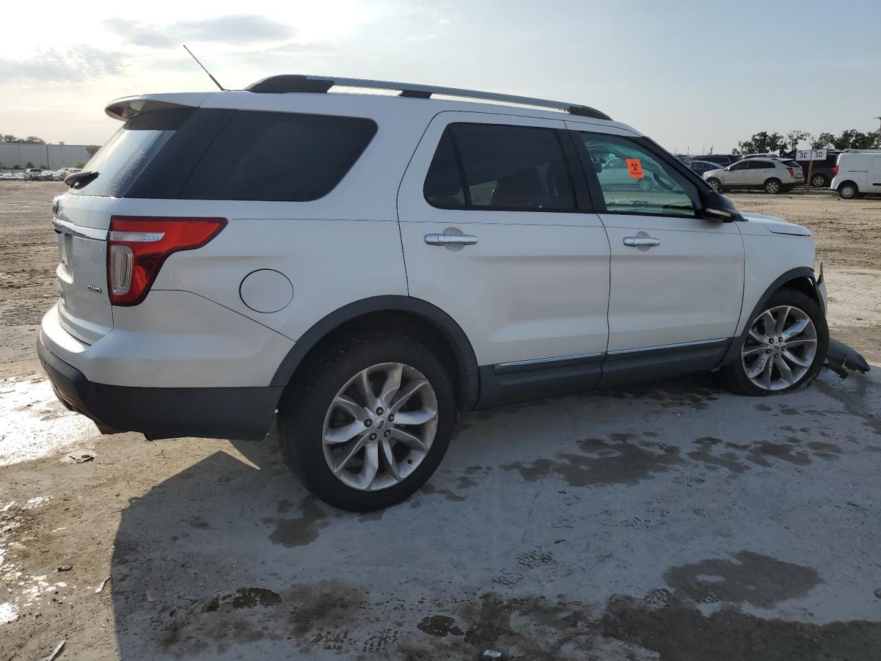 2013 Ford Explorer - Image 3