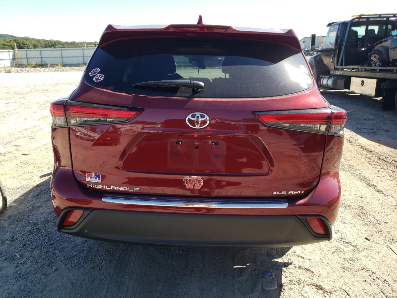 5TDGZRBH6NS594268 2022 Toyota Highlander Xle